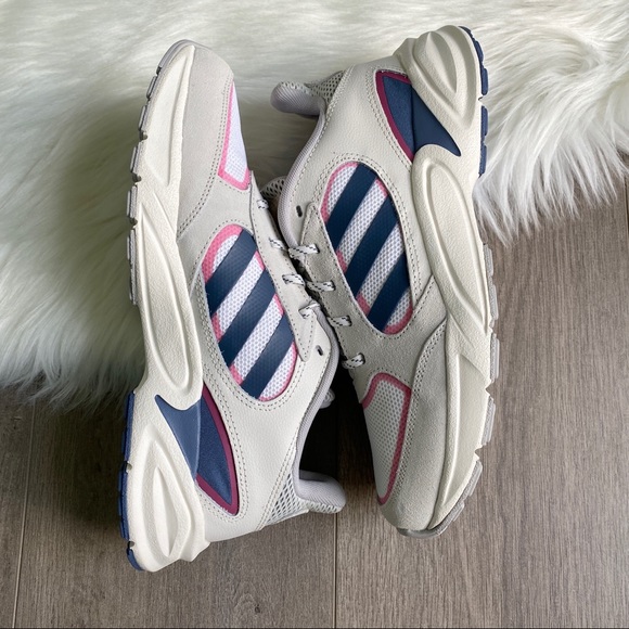 NWT Adidas 90s Valasion Women’s Shoes - Picture 7 of 9